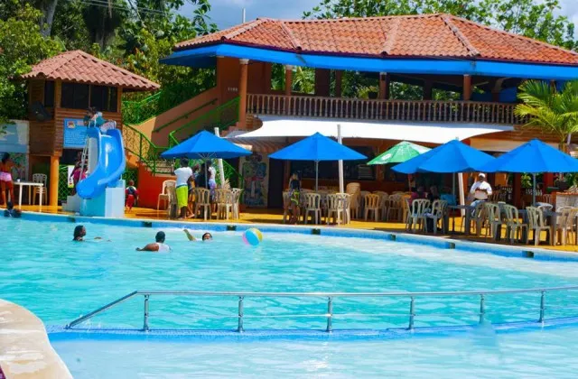 Rancho Turistico Dona Callita piscine 2